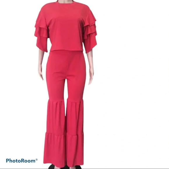 Red Flare pants suit Two piece set - Picture 3 of 6
